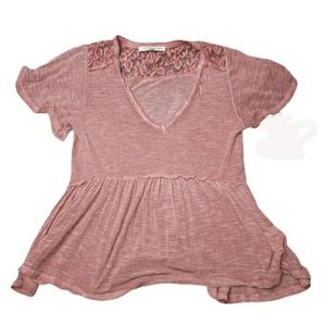 Rewind Juniors' Short Sleeve Lace Peplum Top, Old Rose, Size M